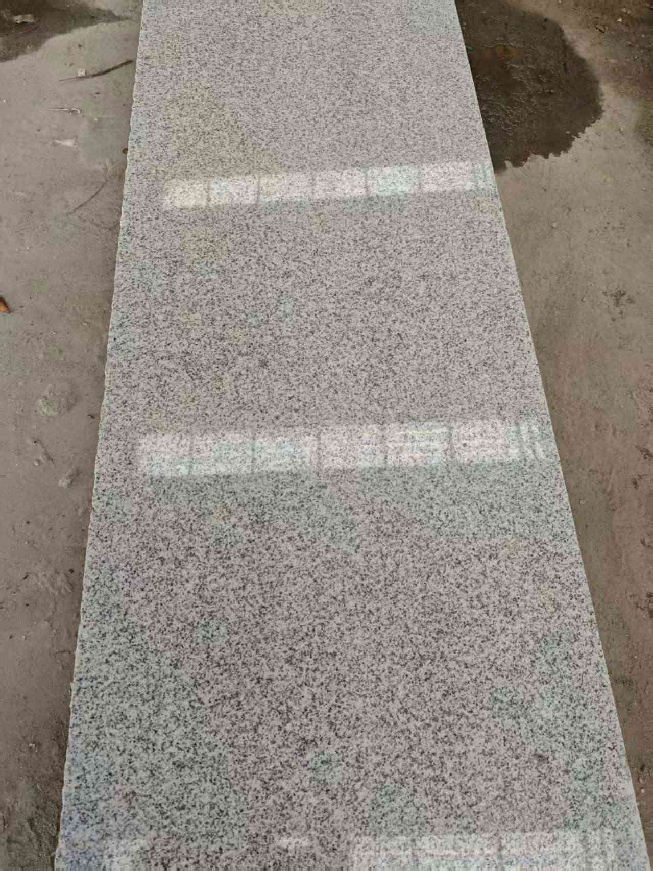 保定芝麻白光面毛板